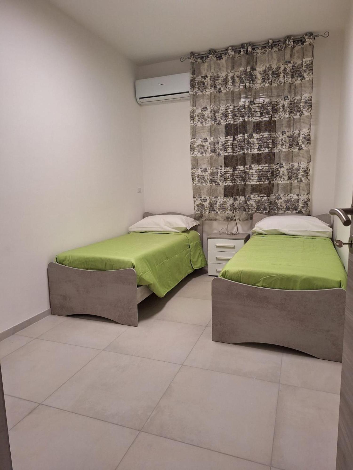 Desy Apartment Szirakúza Kültér fotó